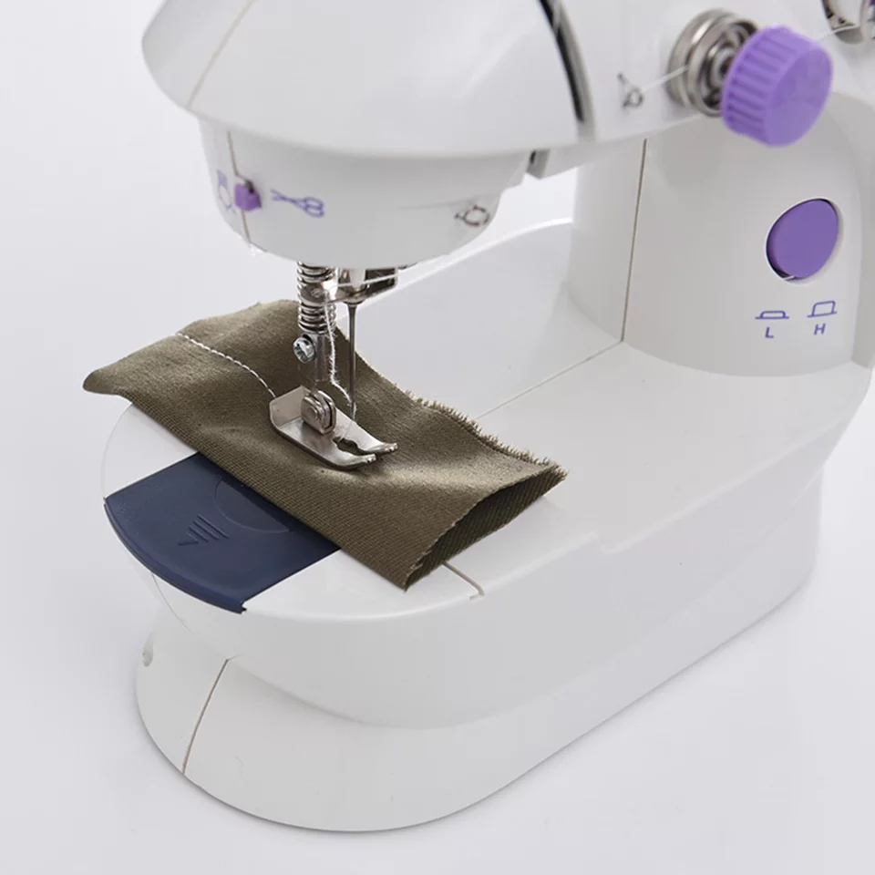 PORTABLE SEWING MACHINE - Image 2